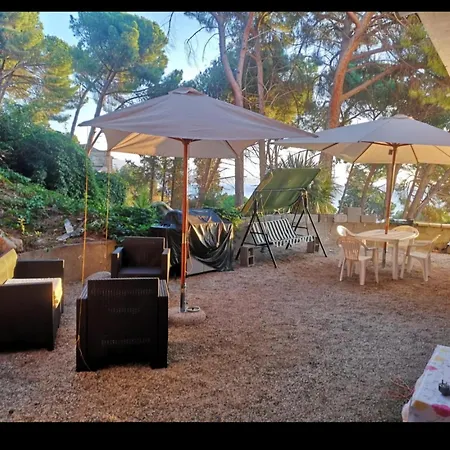 Cassiodoro Apartman *